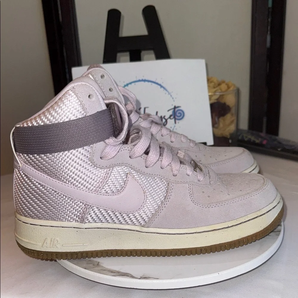 Women's High-Top Nike AF1 Sneakers in Light Purple and Cream